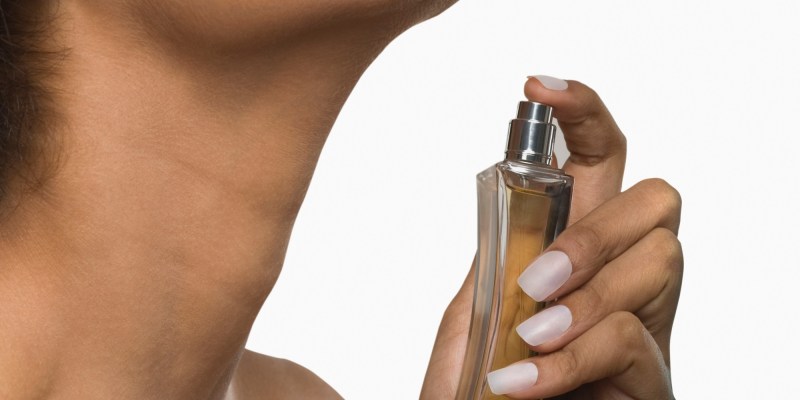 o-applying-perfume-facebook